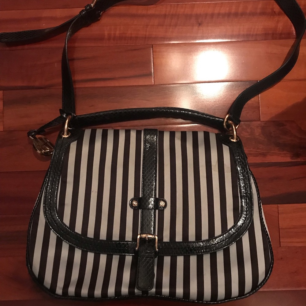 Henri Bendel bag